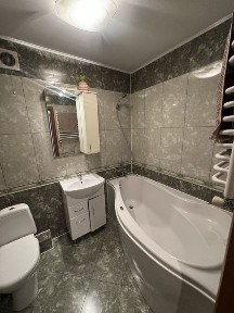 Оренда, проспект Бандери, 2 кім. 300$