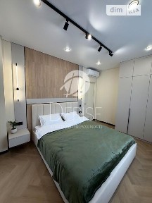 Продаж 2к квартири 61 кв. м на вул. Олександра Олеся 3 • ID 34344367
