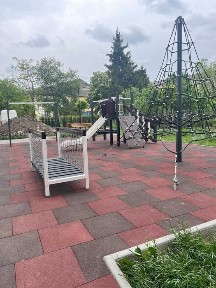 Продаж трикімнатної квартири на Майзлях