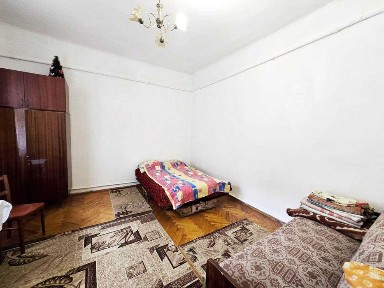 Оренда бюджетної 1-кімн. квартири у ближньому Центрі, вул. Головацького
