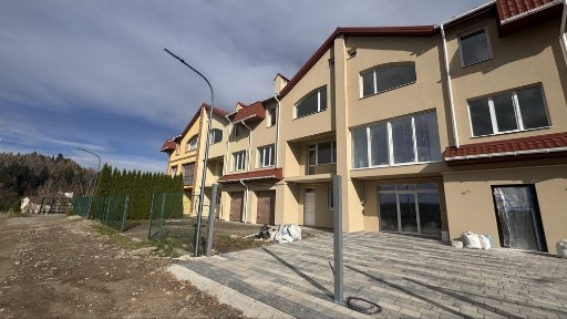 Таунхаус Східниця