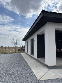 Продаж затишного будинку
