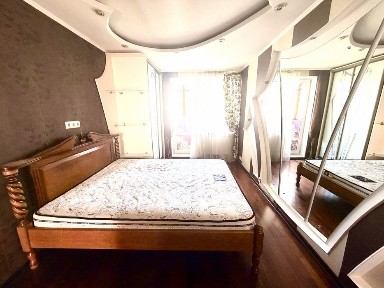 Здається в оренду 3к. квариира на Оболоні, пл. Оболонська 1