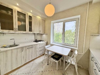 Оренда 2-кімнатної квартири 60 м², Північна вул., 10