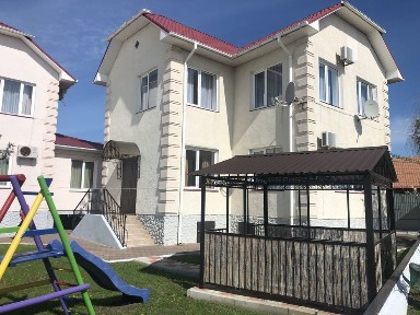 Отдых в Затоке! ПЕРВАЯ ЛИНИЯ. Станция Нагорная. Дом 4 комнаты