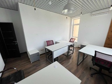 Офіс з меблями на Печерську, 34м2