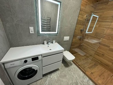 Сдам 1 комнатную квартиру в новом доме на Леваде