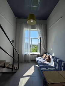 Сдам двухуровневую квартиру в стиле лофт (loft). Ботанический сад. Научная. Ул. Авиахимическая 7. ЖК <a href='/newbuilding/5732/view/zk-vorobevy-gory-na-polah'>Воробьевы Горы на Полях</a> ул Клочковская