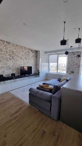 Продаж 3к квартири ЖК Богатирський з якісним ремонтом без% метро Мінська