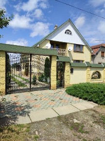 Продаж будинку в с. Яноші, Берегівського району.