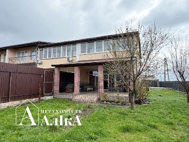 Продам чудовий 2-поверховий таунхаус з терасою та двориком
