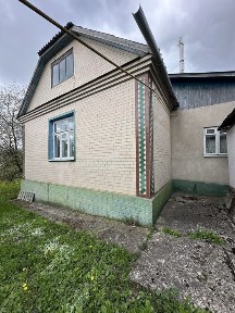 Продається будинок с. Довжок