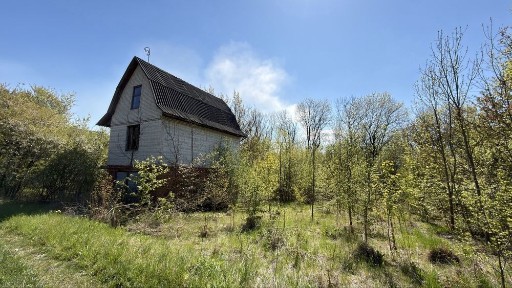 Продаж дачного будинку біля озера