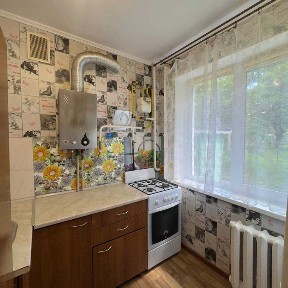 Квартира. Продам 2х кімнатну квартиру на Герасима Кондратьєва (р-н СНАУ), 2 поверх.
