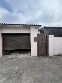 Продам 2 дома/может жить три семьи/эксклюзивный вариант ХТЗ