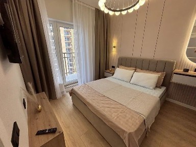 Срочно сдам 2 ком. квартиру + кухня-студия в 65 Жемчужине, ул. Краснова. Кадор Сити