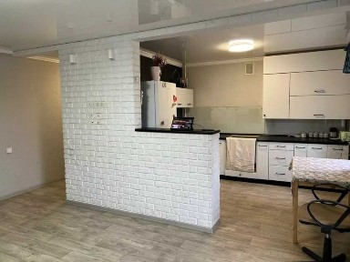 Продается квартира в Славянске. Автономное отопление.