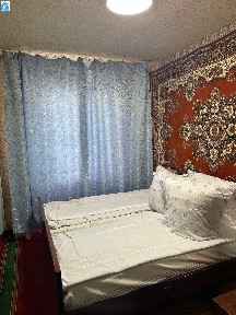 Квартира в тихому місці.