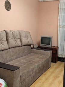 Військовим здається 2-х кім квартира на 2 поверсі біля центру