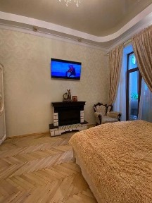 Продаж 1-кімнатної квартири в історичному центрі Києва - Поділ!
