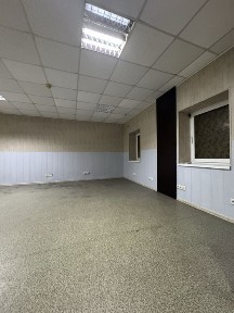 Приміщення 1-й пов НФ. Окремий вхід. 44 м2. Голосіівський пр 25