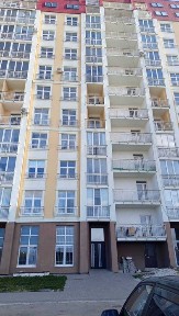 2 кім. квартира простора 77.7м. кв в зданій та заселеній Новобудові з ПРАВОМ ВЛАСНОСТІ на руках