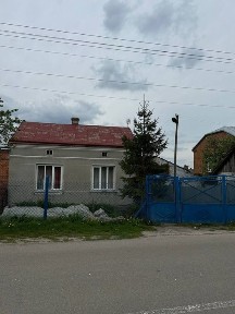 Будинок із земельною ділянкою 17 сот