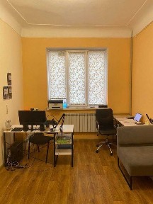 Продам 3х кімнатну квартиру вул. Івана Акінфієва