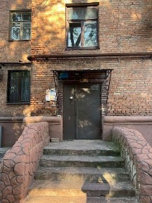 Продаж 3-х кімнатної квартири+сарай