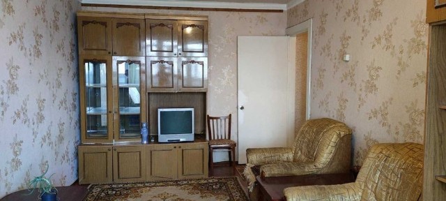 Продам 2к. квартиру + кладовка г. Терновка, Павлоградский район