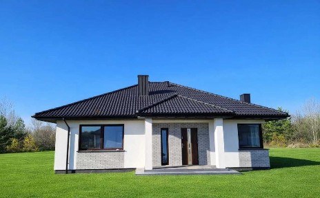 Продам будинок з гаражем 120м2,Лезнево