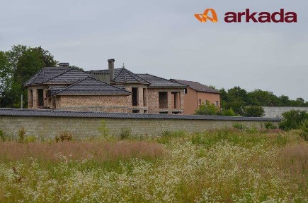 Готельно-відпочинковий комплекс на в'їзді до Франківська! 1200м2/45сот