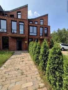 Триповерховий таунхаус Розтермінування єОселя Сертифікат оформлення 2%
