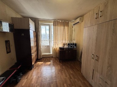 Продам 1-кімнатну квартиру Валентинівська СМ Класс Тракторобудівників