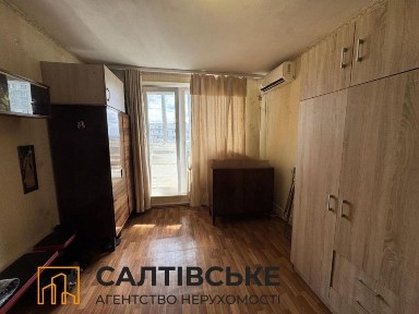 Продам 1-кімнатну квартиру Валентинівська СМ Класс Тракторобудівників