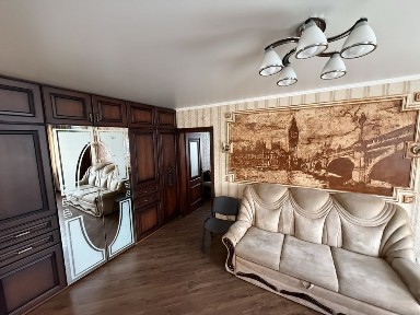 Продаж ( СЕРТИФІКАТ) 3 кімнатноі квартири в Центрі міста