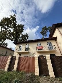 Терміново! Продам якісний просторий таунхауз у Ворзелі