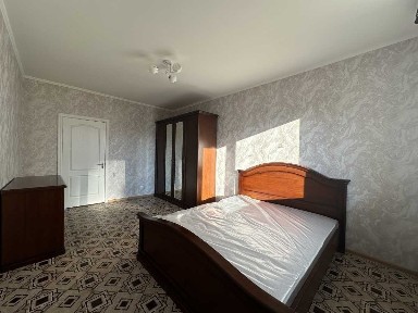 Київ, Петра Григоренка просп., 28
