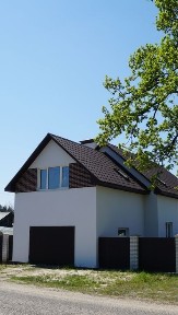 Будинок з ГАЗОМ, Скважиною, Електрикою, Введений в експлуатацію.