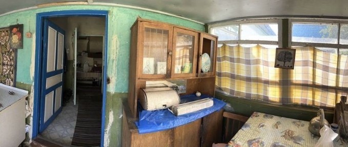 Продаємо хату в селі
