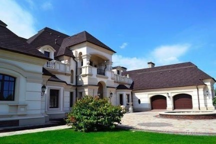 Конча Заспа, Дамба 3 км, дом 1200 м2, выход на Днепр
