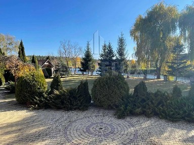 Романков, закрытый городок Авгур, дом с выходом на озеро