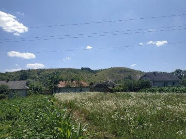 Ділянка з будинком