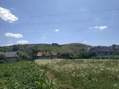 Ділянка з будинком