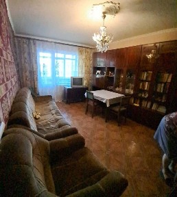 Продам 2-комнатную квартиру в микрорайоне Авиатор, Чугуев