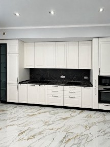 Продаж 3 кімнатної квартири Хотинська