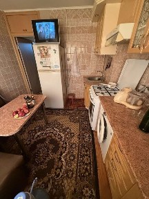 Продаж, Центр м. Золотонрша