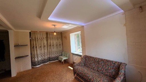 Продаж 1 кімнатну квартири у Військовому містечку- 33. Довгинцівський район