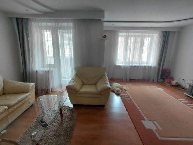Продається простора 3 кім квартира по вул. Шептицького