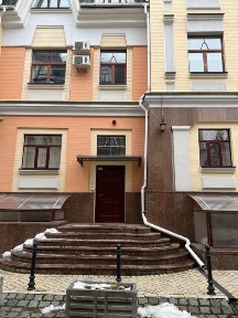 Без %, оренда приміщення, вул. Воздвиженська, 160 м. кв.